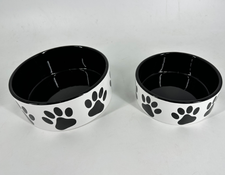 Dog Supplies: Accessories, Beds, Leashes, Food Bowls